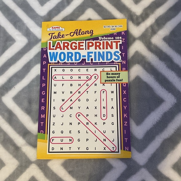 Set of 3 Large Print Word Finds - Picture 5 of 10